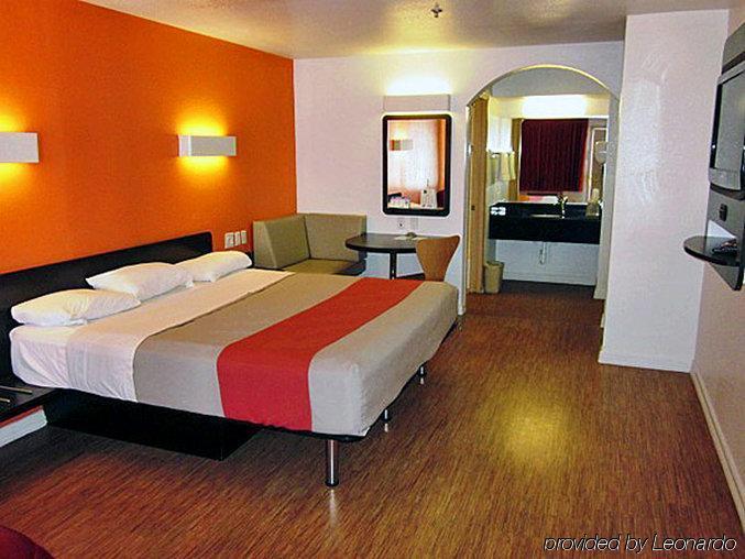 Motel 6-Edinburg, Tx エクステリア 写真