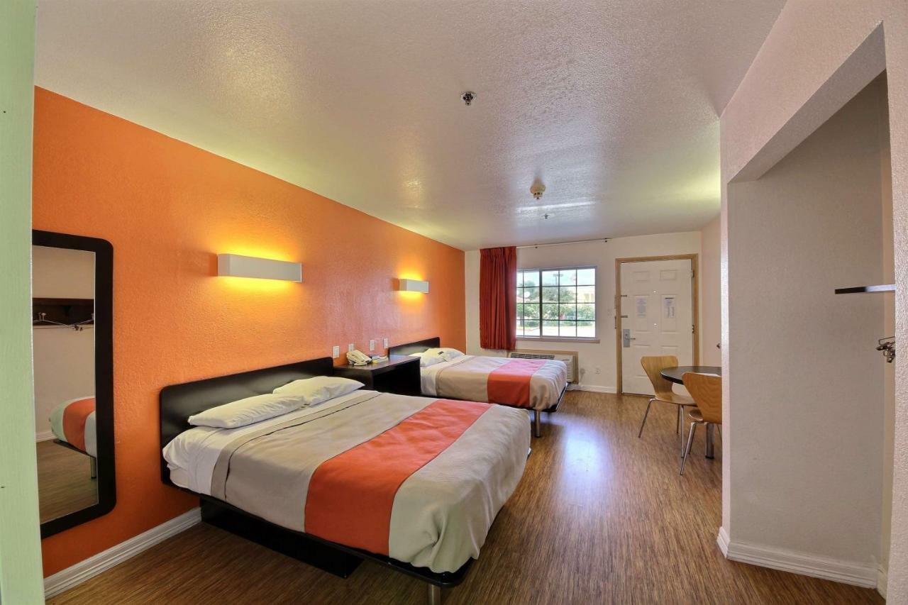 Motel 6-Edinburg, Tx エクステリア 写真