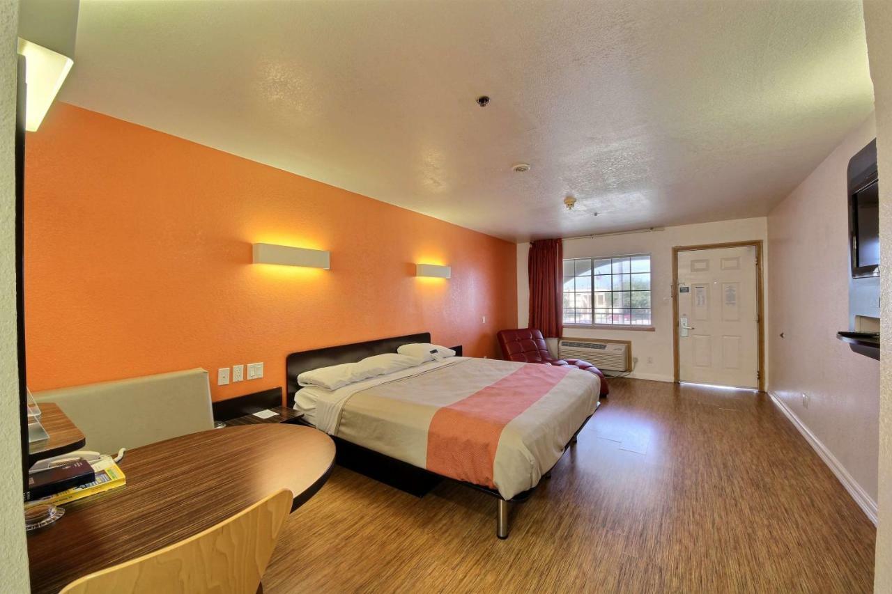 Motel 6-Edinburg, Tx エクステリア 写真
