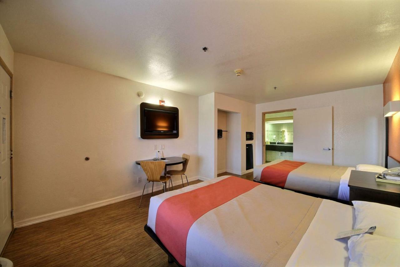 Motel 6-Edinburg, Tx エクステリア 写真
