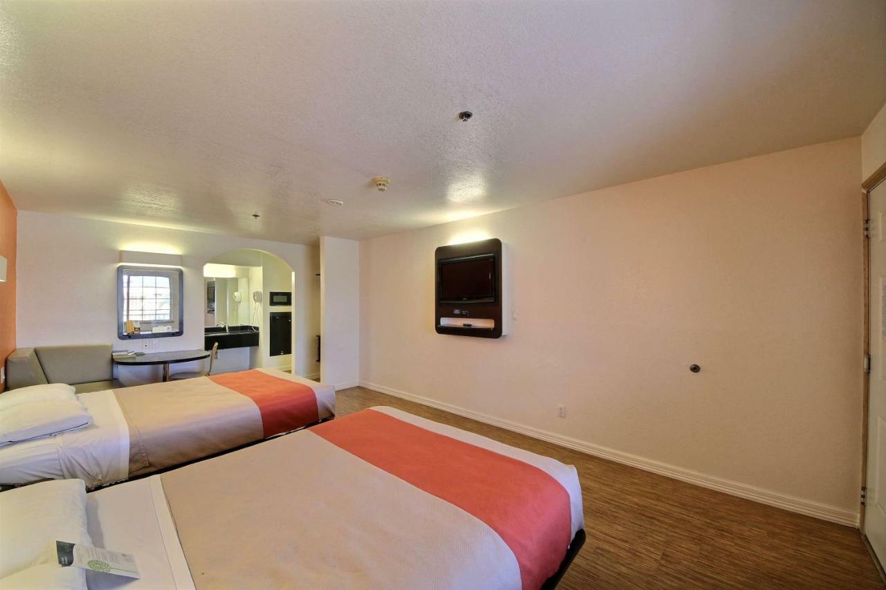 Motel 6-Edinburg, Tx エクステリア 写真